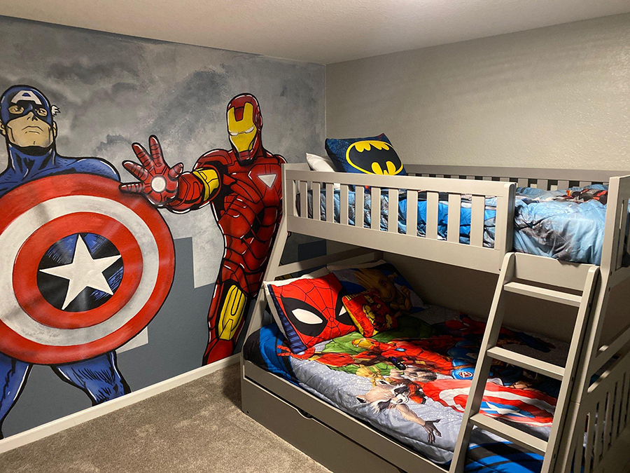 Sử dụng hệ thống giường tầng vẫn luôn là giải pháp đáng cân nhắc đối với các căn phòng diện tích khiêm tốn để đảm bảo không gian sinh hoạt và sự riêng tư khi gia đình cho hai bé trai